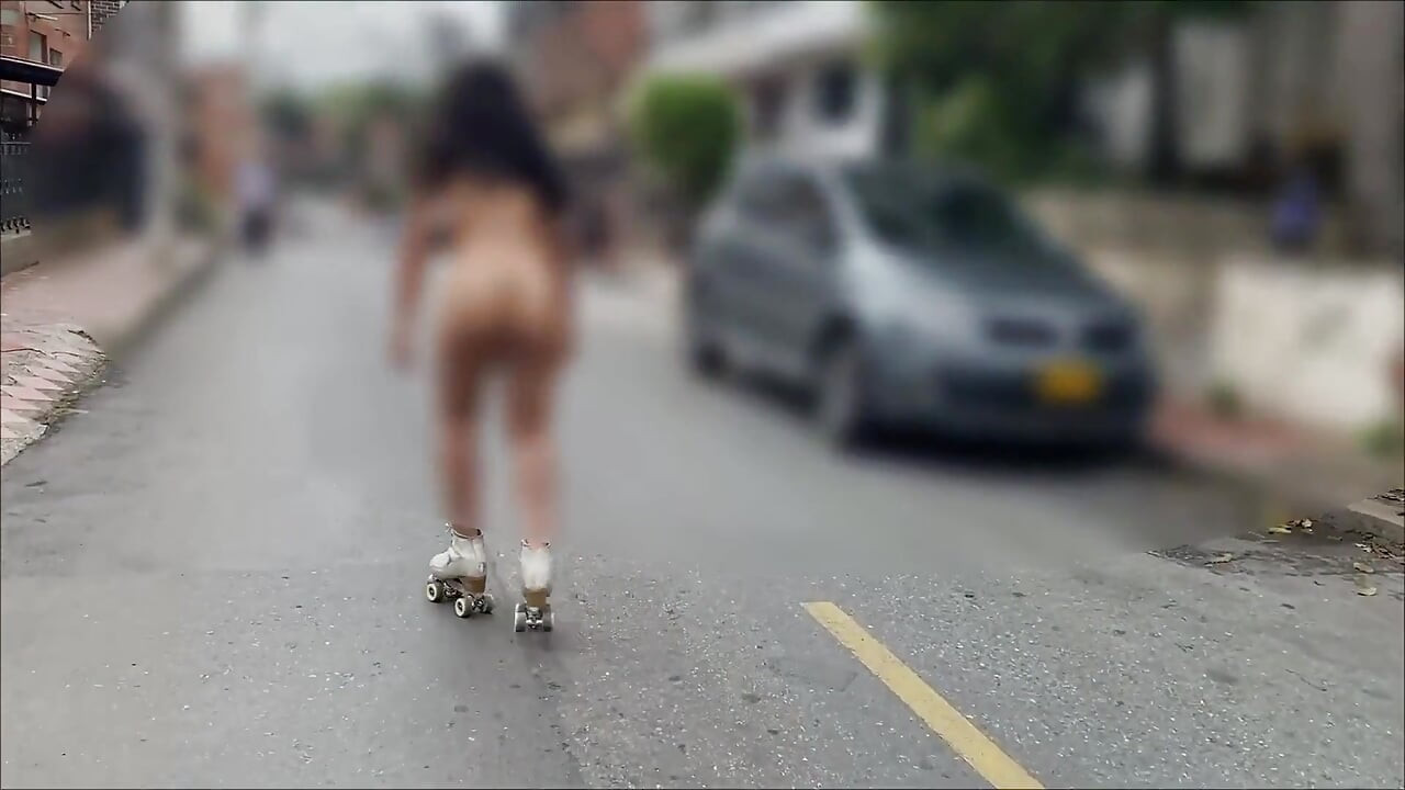 Nudez de rolo na rua