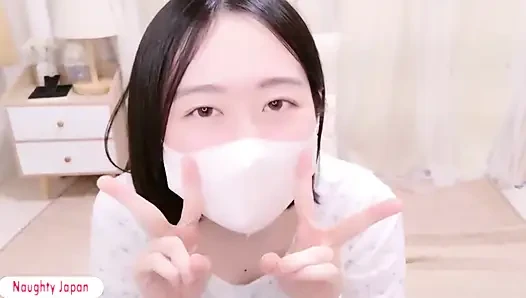 Wanita Lucu Pucat dengan Rambut Tubuh Alami, Pengamatan Diri yang Menyenangkan Ditangkap dalam Momen Intim 2