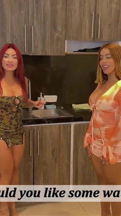 我的绿帽奴继妹对婚礼说是的，她的丈夫说是用精液填满我。 | 短片 2