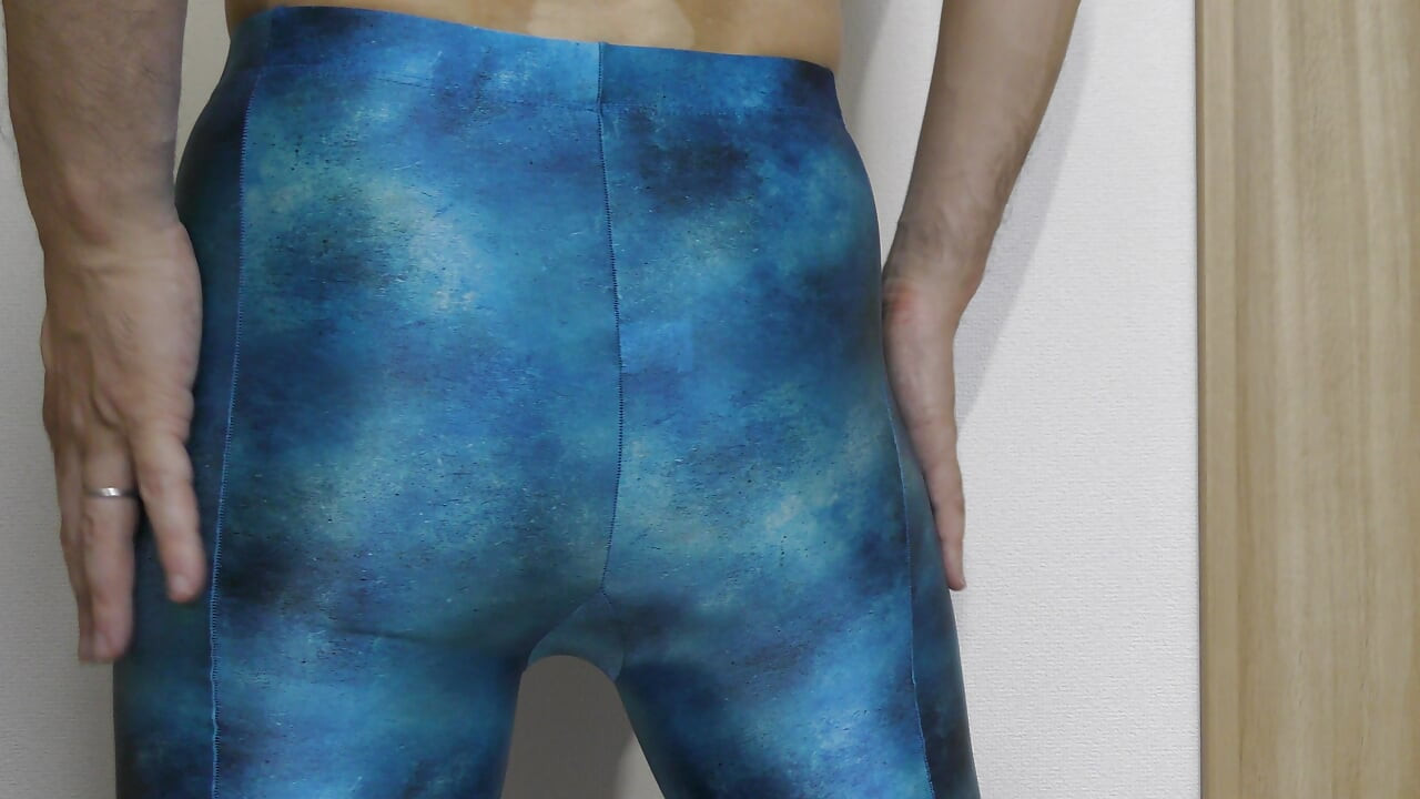 Blue Leggings Masturbation