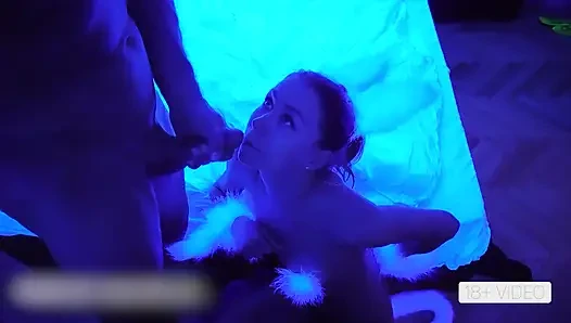 Video terbaik dari mia bandini - kompilasi nyepong kontol sampai crot di dalam