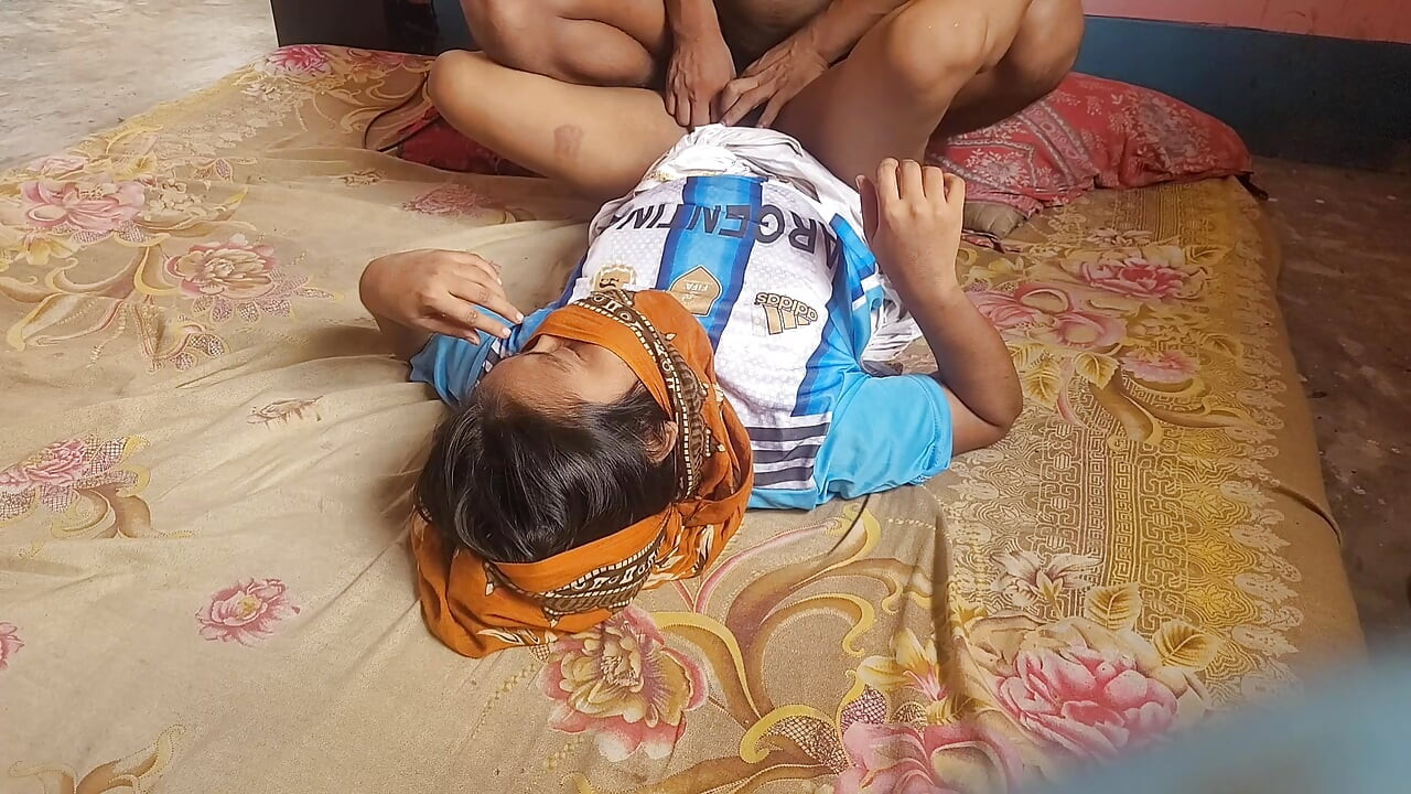 Virales video einer sexy bangladeschischen argentinien-liebhaberin, die ein dhoti trägt