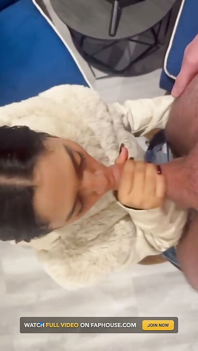 POV Blowjob From the Nerdy Girl on Campus