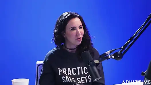 Casey Calvert: Tiger-King-Parodie, Betrügerisches Syndrom & BDSM | der Erwachsenenzeit-Podcast