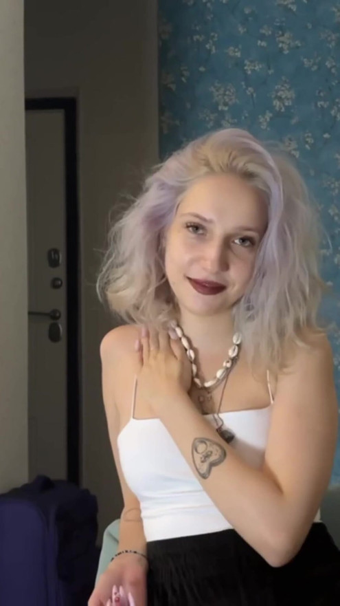 Met a Ukrainian Porn Actress on the Street and Fucked her on the Same Day | Clip 1