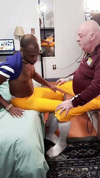 Treinador tem que também inspecionar a próstata do jogador!