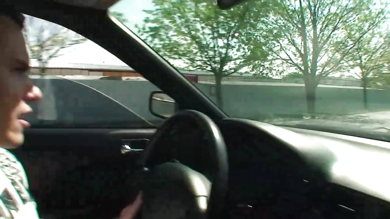 Pušenje na otvorenom za prljavu amatersku kurvu