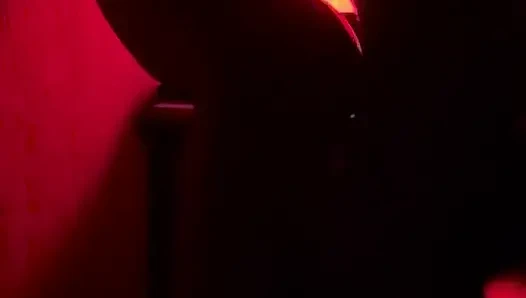 Seks romantis intens di kamar merah berujung crot di dalam