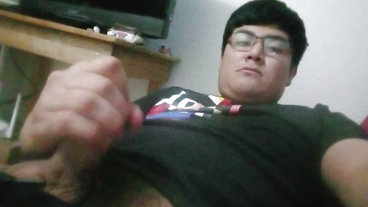 Memeras air mani dariku