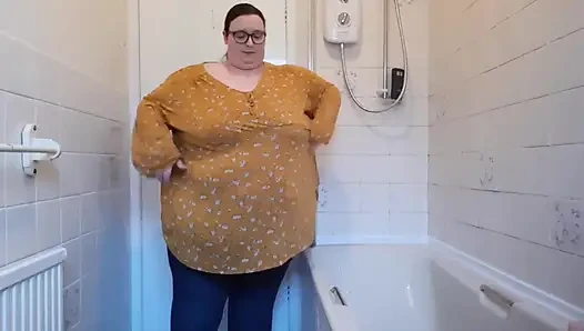 SSBBW too fat to fuck riding dildo fail