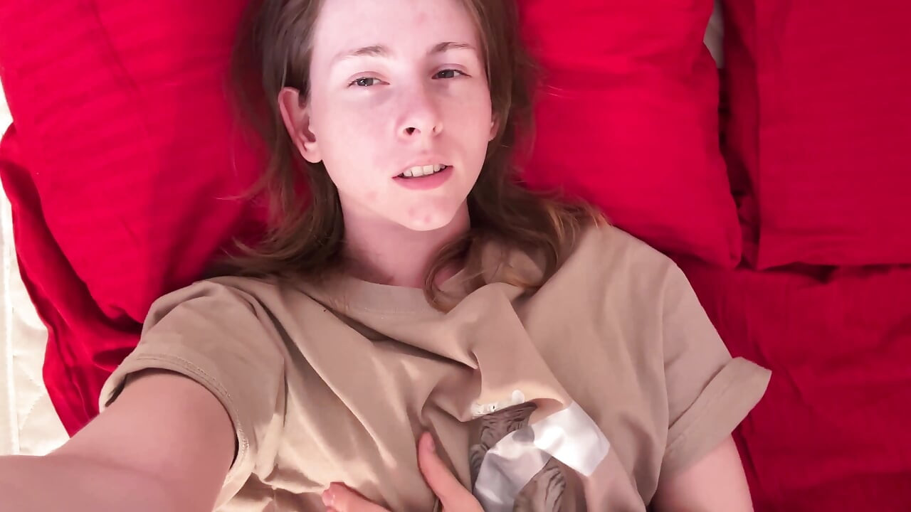 Oversized Tee Pixie Phone Glow - Cozy Bed Self-love Session