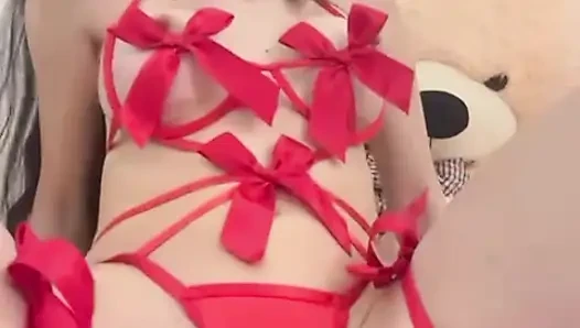 Bulgar sürtük dildoya atlıyor