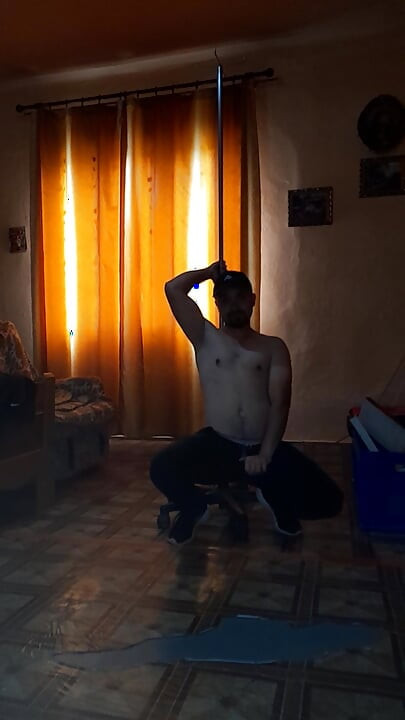 Daeros's doing for fans pole dance
