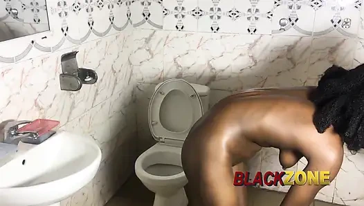 Helping My Stepmom Scrub Her Back Ends up in a Good Fuck