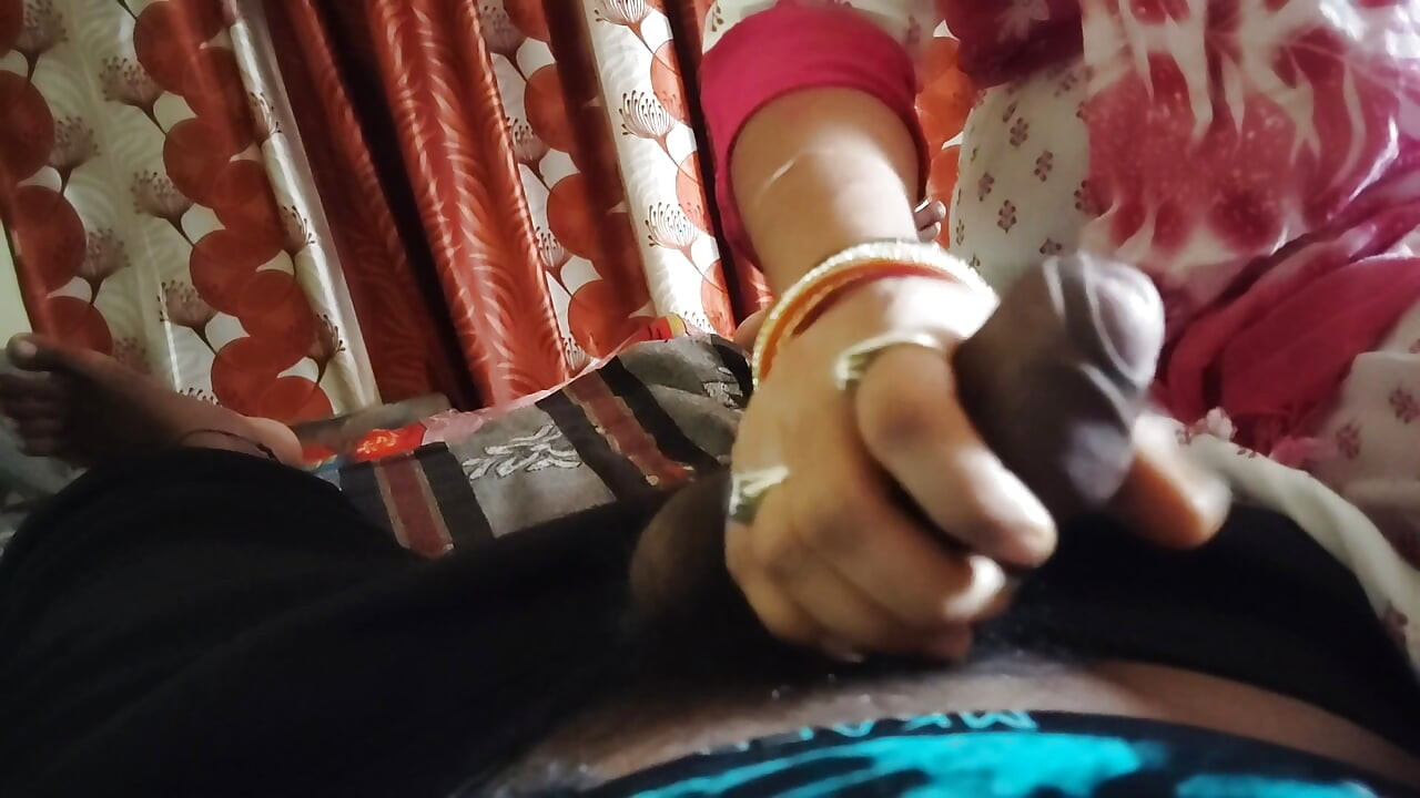 Desi kone blowjob og sæd i munnen hennes knulle hardt