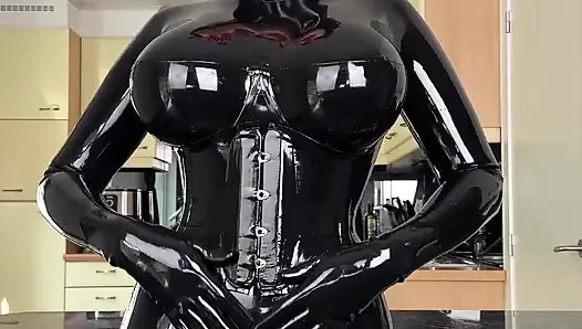 A Regular Day in My Rubber Life