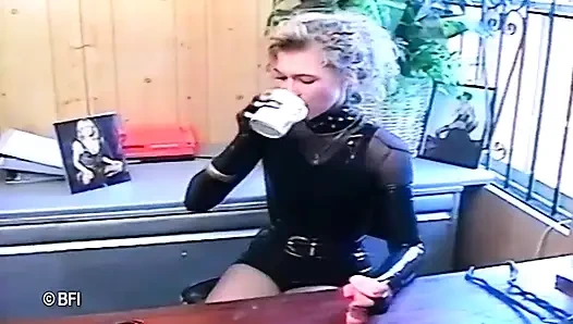 dominanz cuir und latex 2 - gummi und eis.