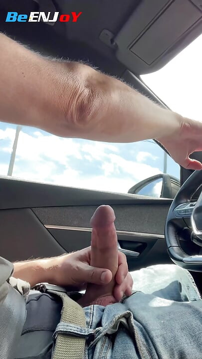 BeENJoY - Handjob at the wheel of the car and massive ejaculation on the side of the road in front of stunned motorists