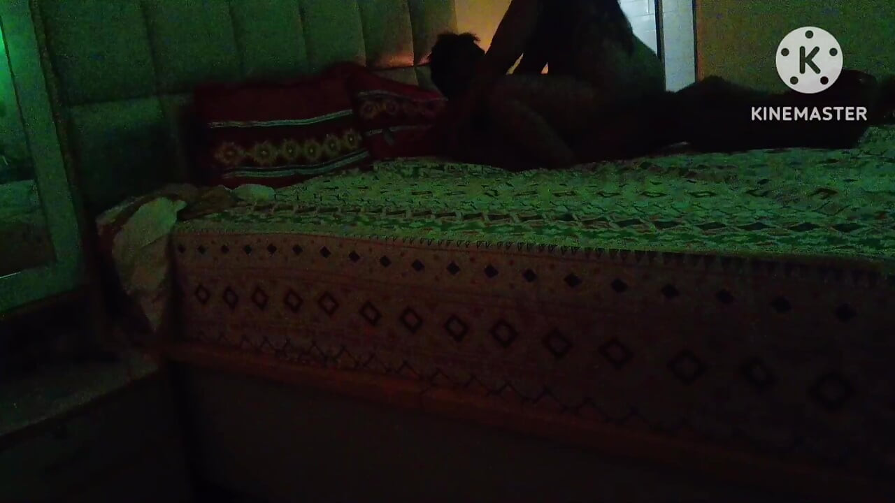 Indian Housewife affairs with her Ex Boyfriend