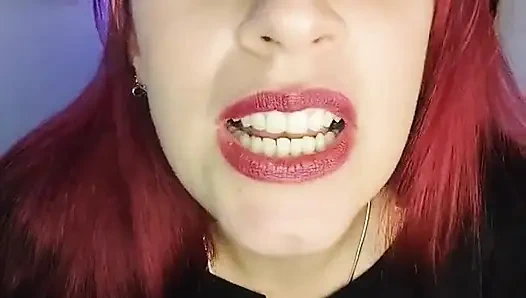 Shyfxx, adik iparmu yang nggak pernah puas menggodamu dengan celana ketat dan pantat montoknya!