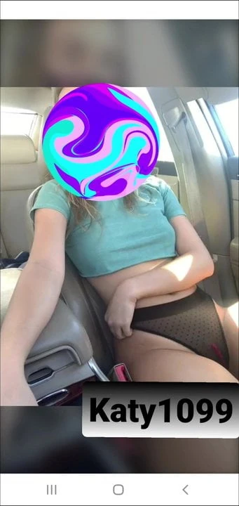 Horny Romanian masturbates in the car on videochat