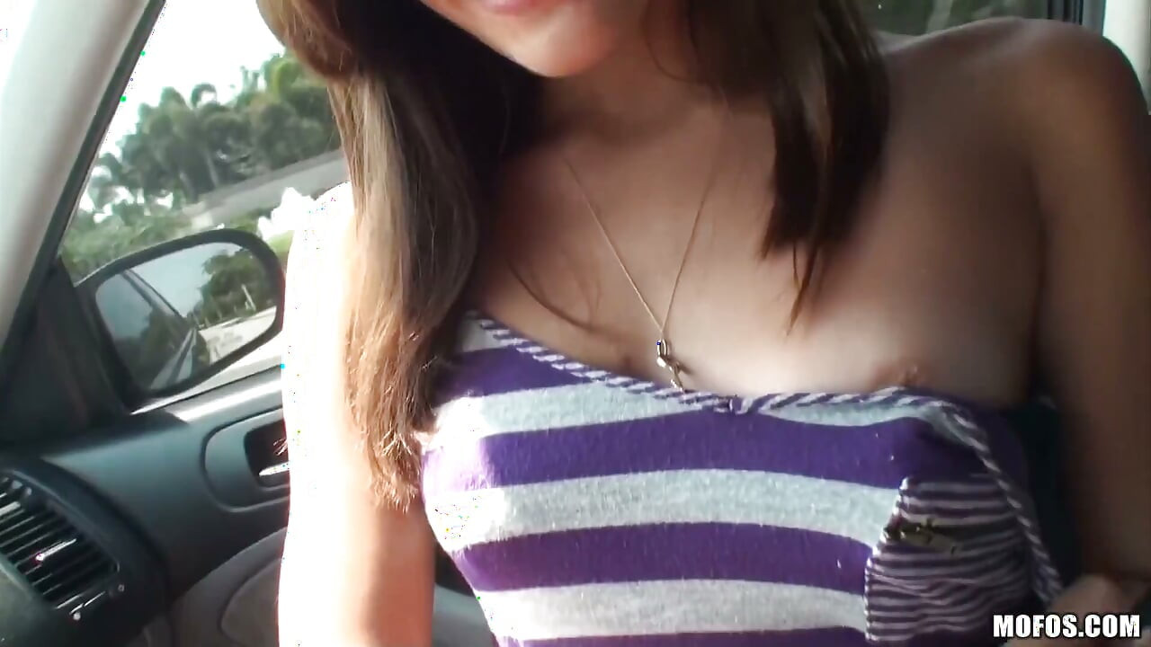Latina sex tapes - kiarra wolfe buceta está inchada e pronta libra por favor