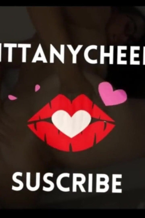 MILF Riding Deep Anal on the Floor and Gives Herself a Huge Cumshot