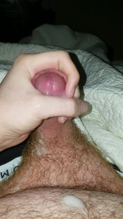 Solo jogador com tesão goza para você