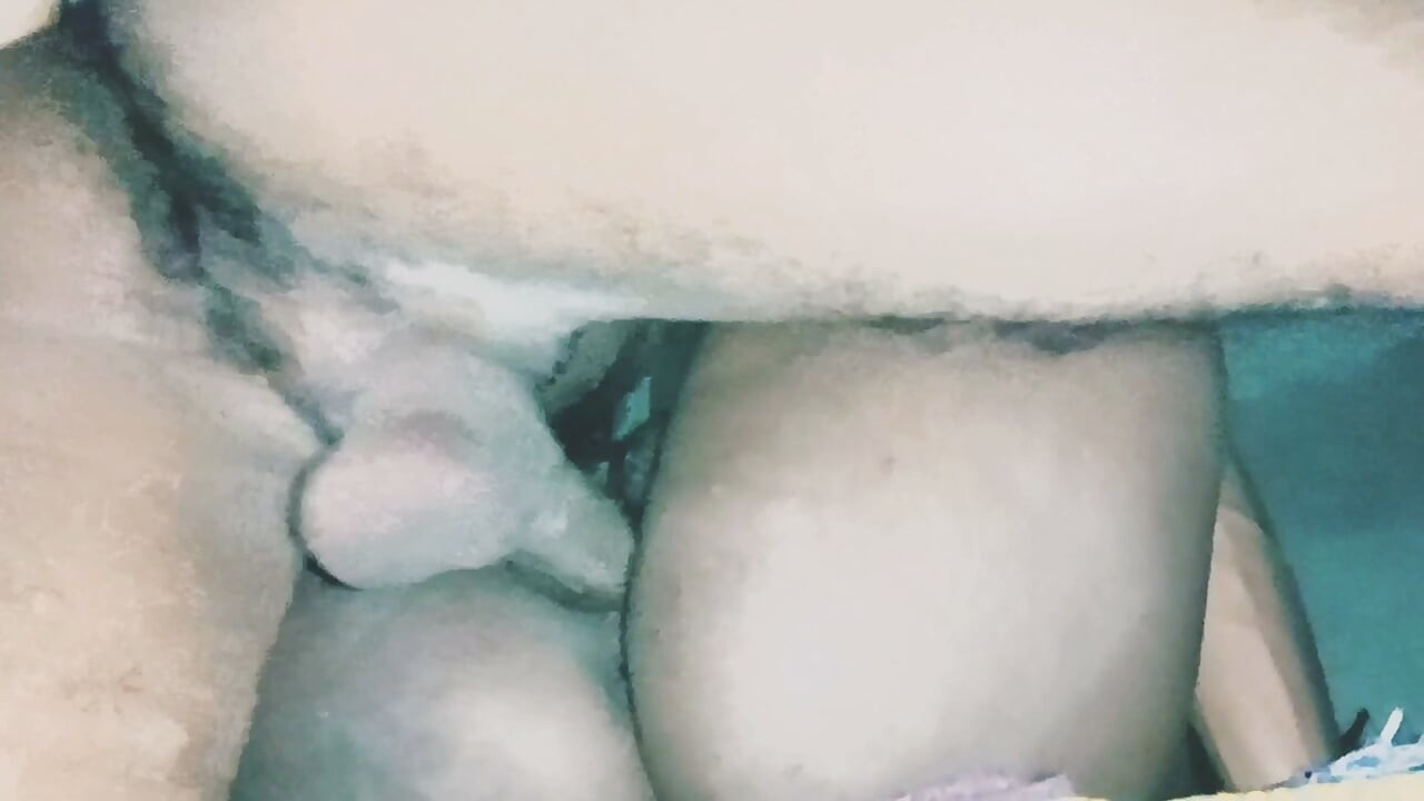 Jeg ble knullet av maleren som kom for å male huset mitt (Hindi-lyd)