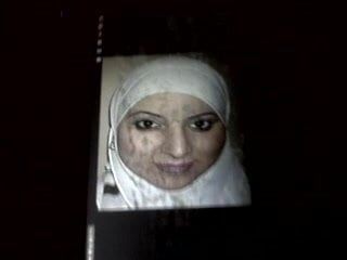 Камшот на лицо в хиджабе, Lubabah