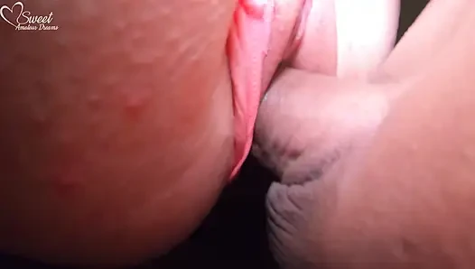 Ngentot ibu tiriku yang hot rambut pirang pulang pesta - close up + crot di dalam