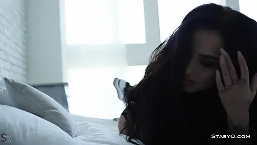 Irenaq Rilis Video Stasyq 241