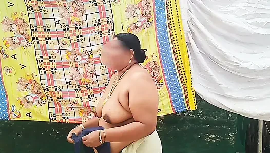 Kakak ipar kerala tradisional lagi pamer besarnya sambil topless