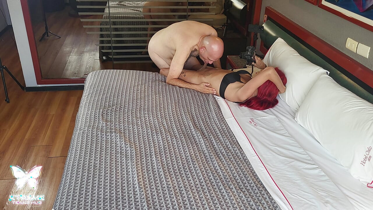 Redhead Latina Mexicana Pre-op Trans 69 Sucks Guy Then Fucks Him & Pisses on Face