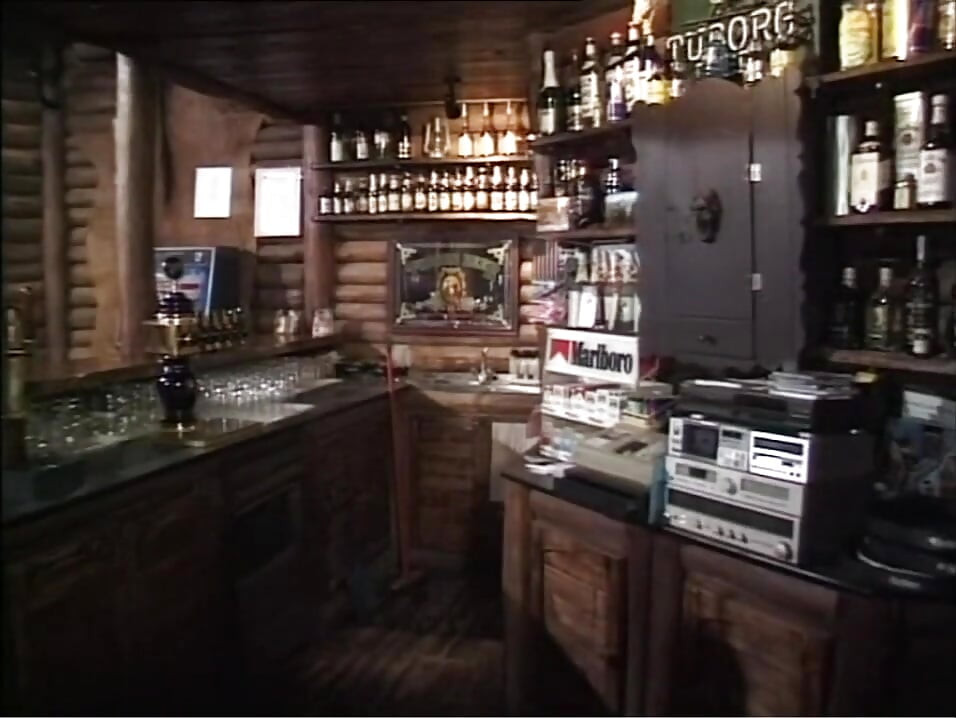 Mature Busty with Hairy Pussy Fucked and Cummed in Mouth in the Back of the Pub