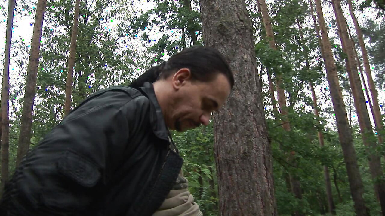 Sürtük kadın polisler ormanda sikişiyor