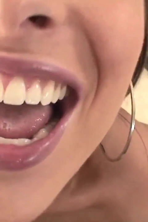 Blowjob i blått med Kortney Kane