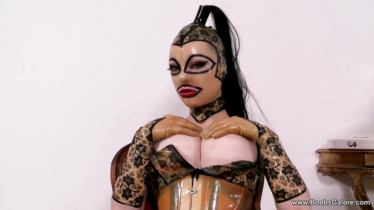 Lucy Latex