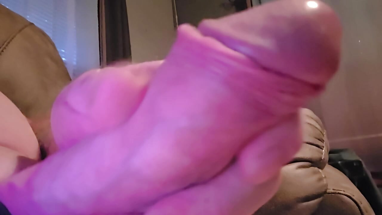 משחק עם הזין הנאה הזה