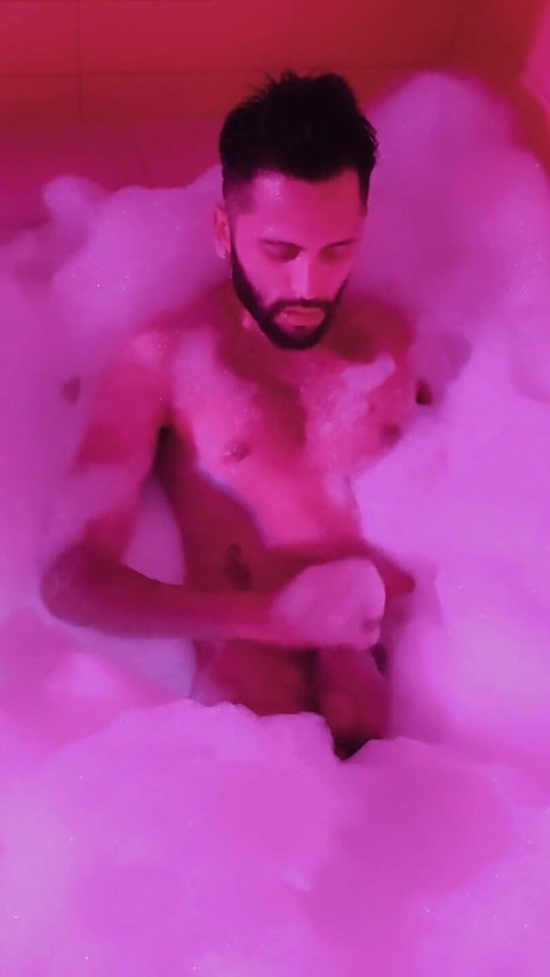 Super bubble bath