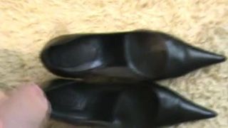 Cum black shoes