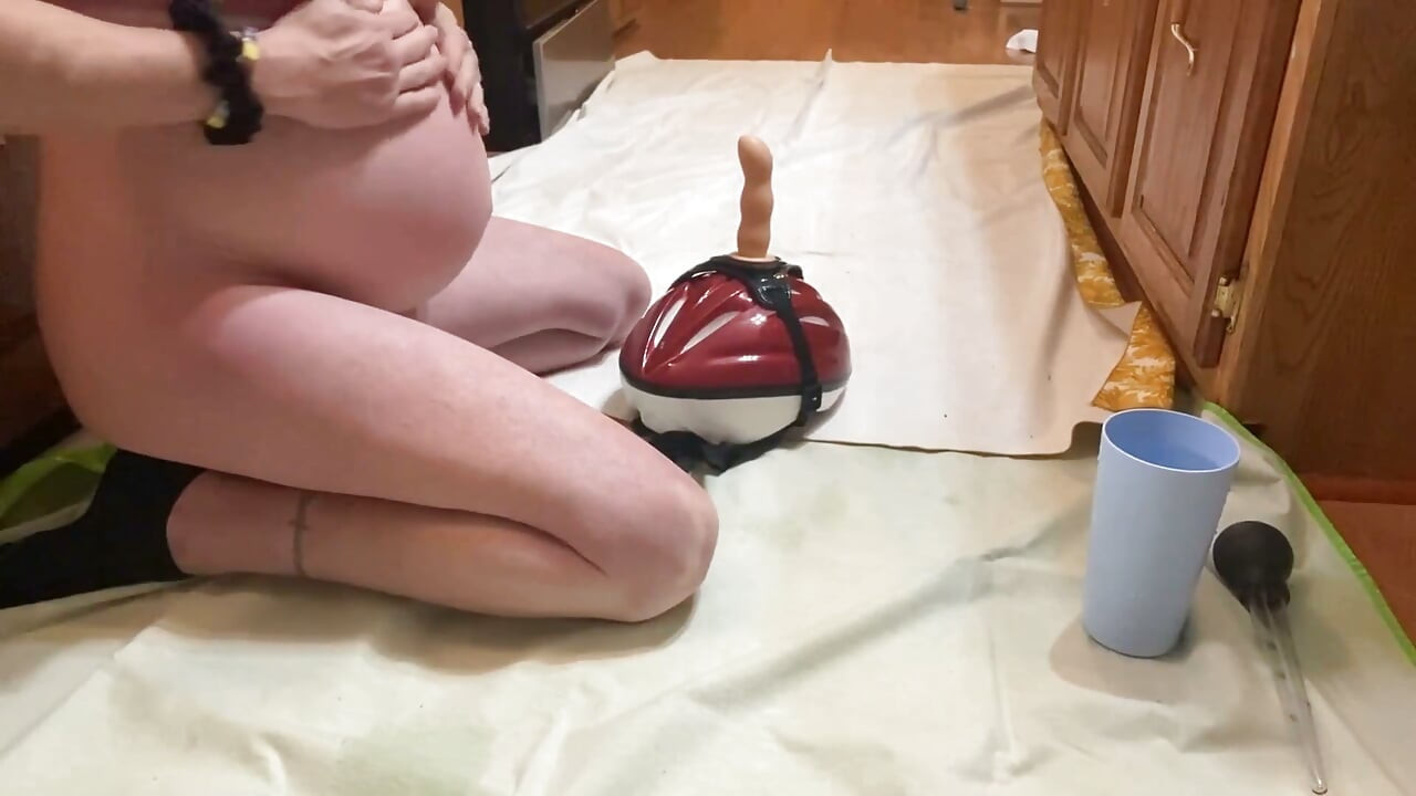 Mature Squirt Solo