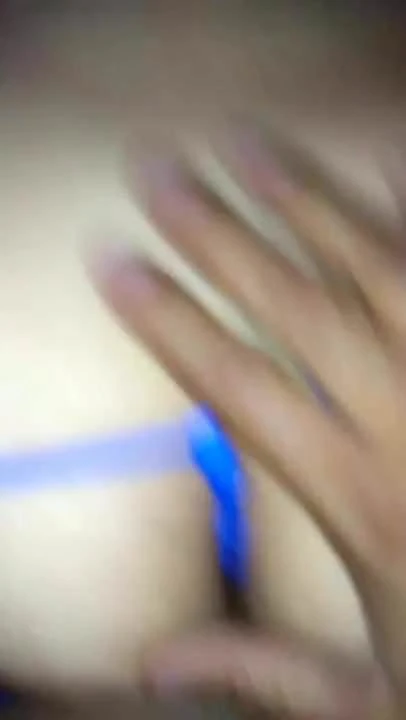 Esposa infiel Sandy Candela muy mojada monta a su amante