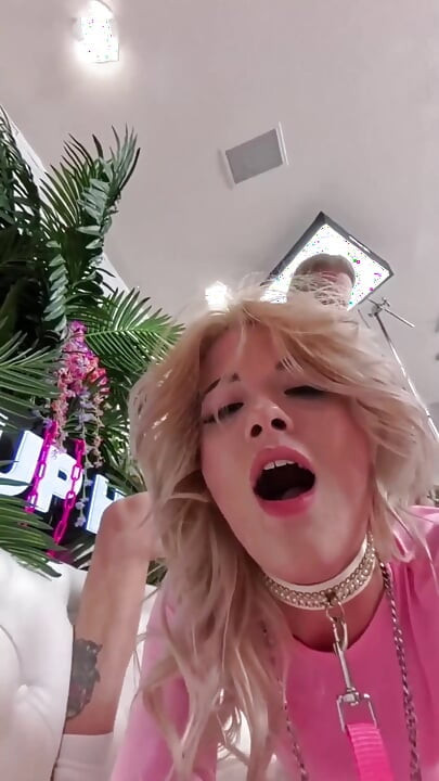 Nicole Nichols Bryan Gozzling'in sikişine doyamıyor!