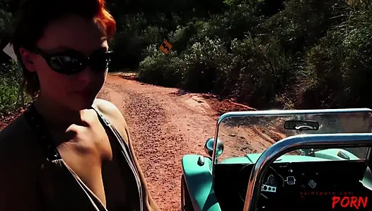 Jayme Janes разогревает пустыню сексом и глотанием спермы