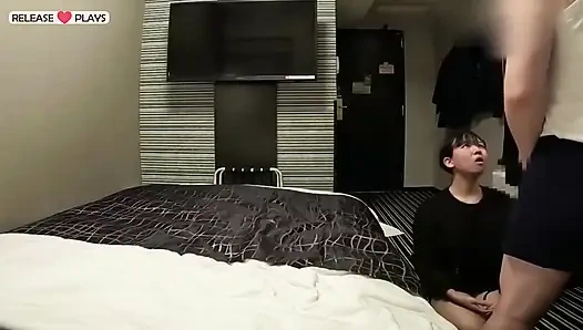 Charmflip Talkative 22 berubah menjadi hangat dan manis, lalu terselip ke dalam panas terlarang