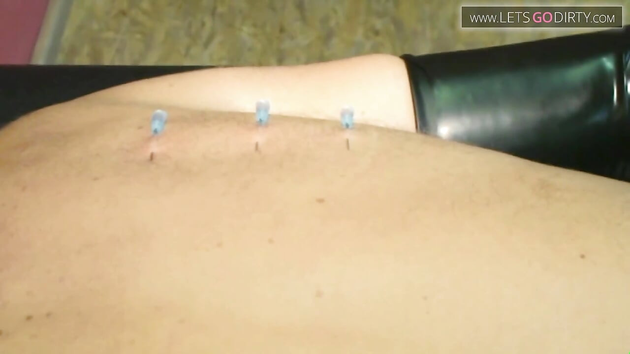 Hot guy enjoys as he gets pinned on the back and a vibrator in her ass