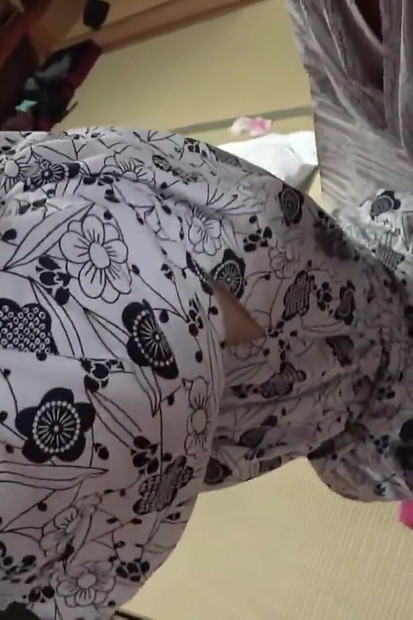 Bijeg u odmaralištu s Rin, 32-godišnjom udanom ženom - 2