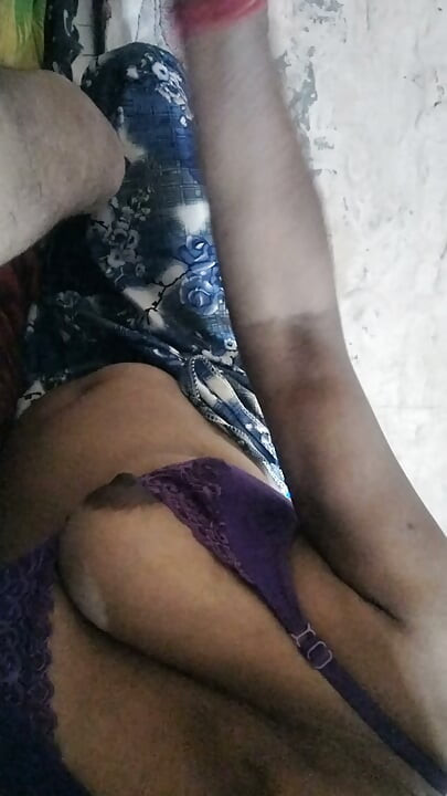Land chusava kar bhabhi ji ko chod diya