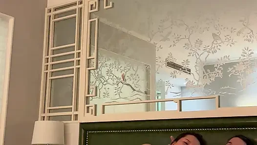 Lulu Wild - der job fickte Lulu im Hotelfenster, damit jeder ihren körper sehen kann